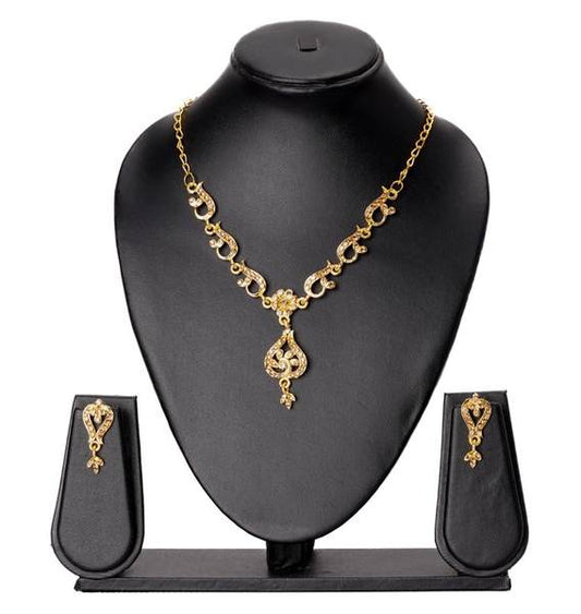 Elegant Alloy Golden Traditional Necklace Set